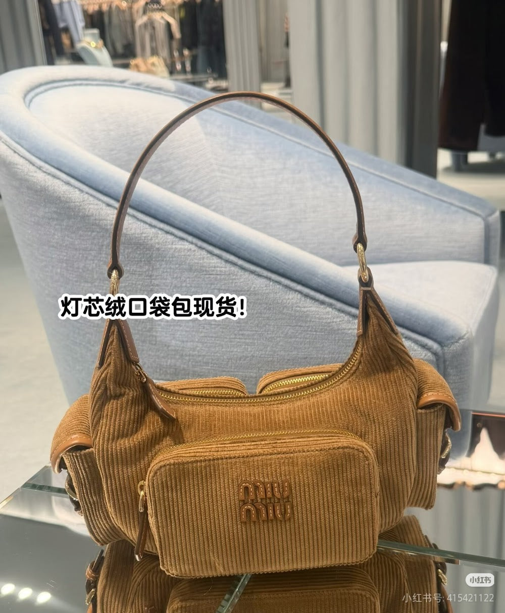 Anum Bags Miun Miun Luxury Bag --123043