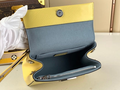 Anum Bags ln Luxury Bag --61800