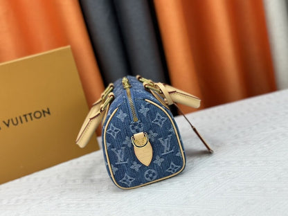 Anum Bags ln Luxury Bag --76050