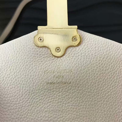Anum Bags ln Luxury Bag --60365