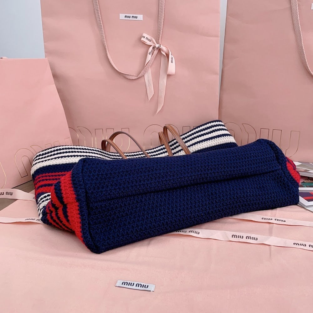 Anum Bags Miun Miun Luxury Bag --122676