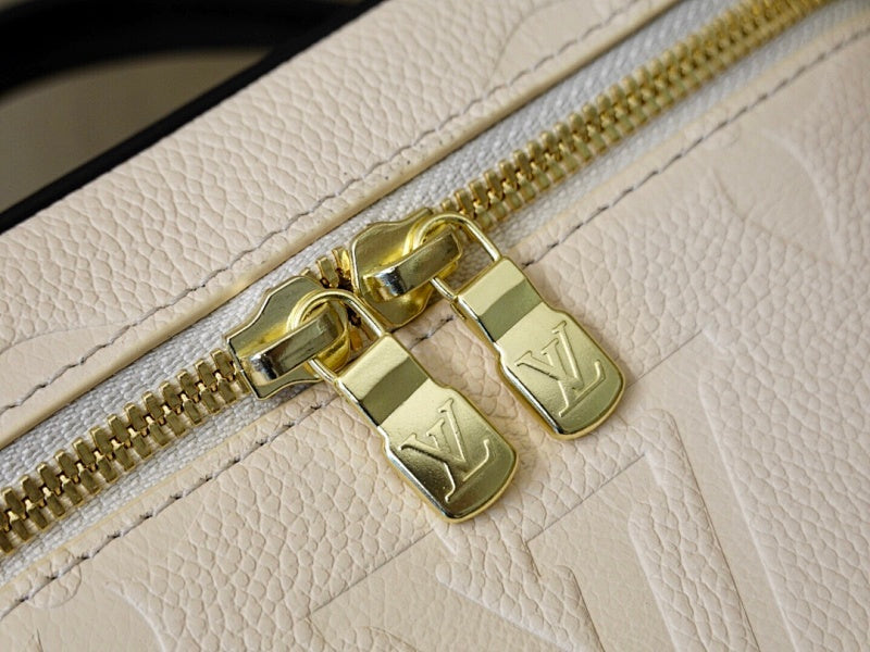 Anum Bags ln Luxury Bag --60238