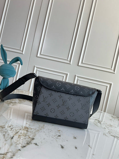 Anum Bags ln Luxury Bag --71104