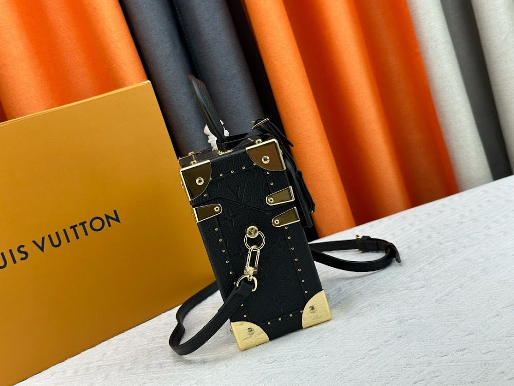 Anum Bags ln Luxury Bag --81487