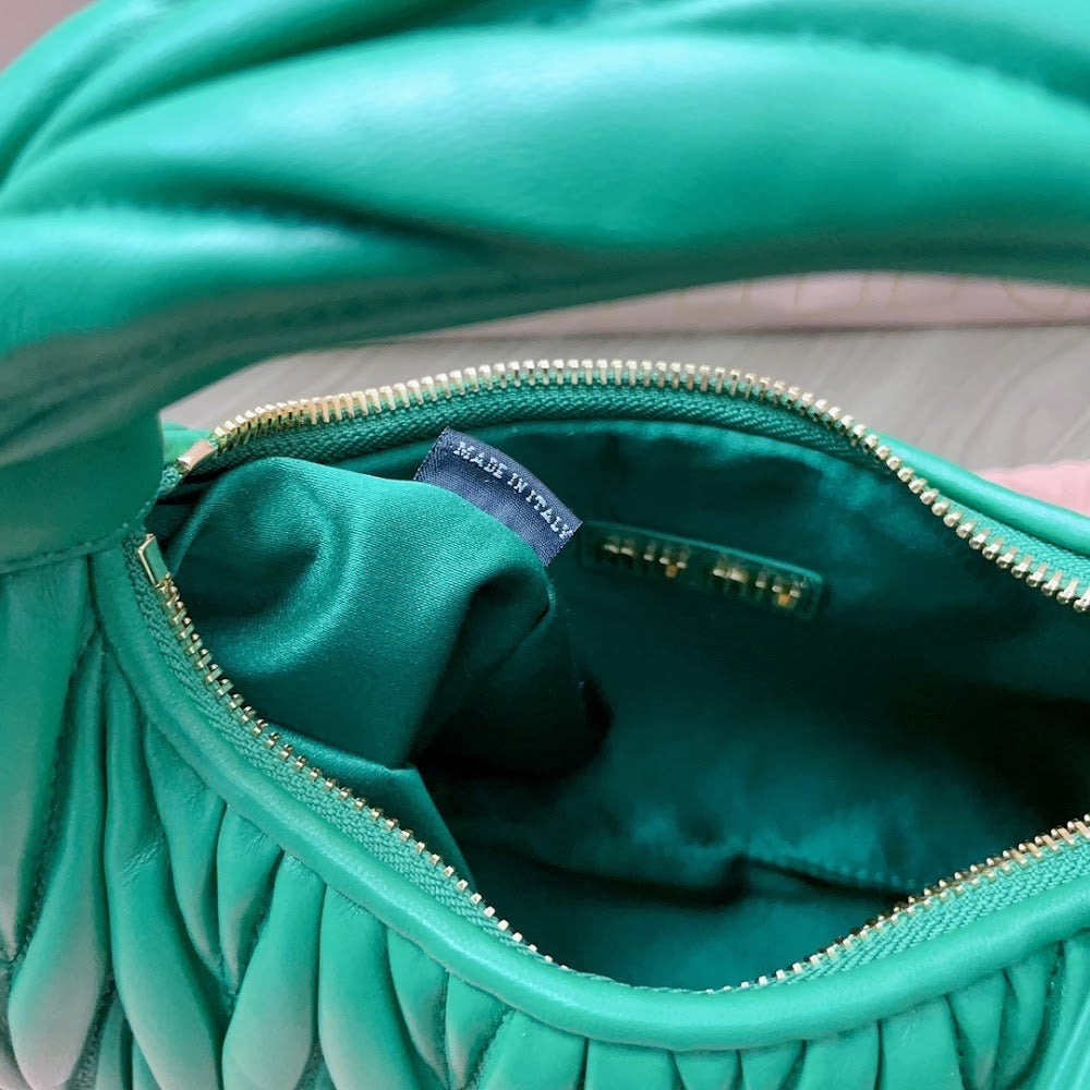 Anum Bags Miun Miun Luxury Bag --122928