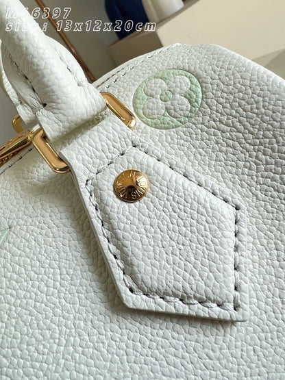 Anum Bags ln Luxury Bag --96113