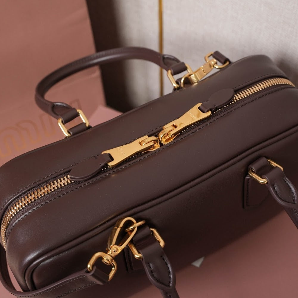 Anum Bags Miun Miun Luxury Bag --123624