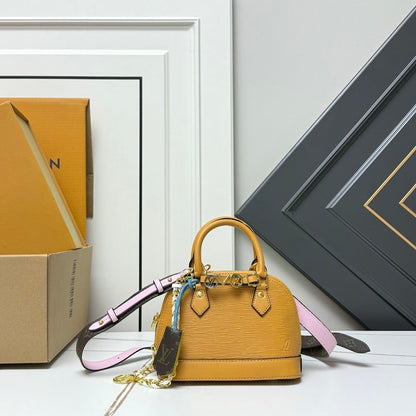 Anum Bags ln Luxury Bag --77531