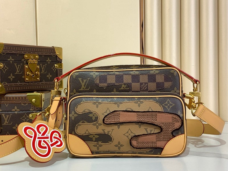 Anum Bags ln Luxury Bag --62785