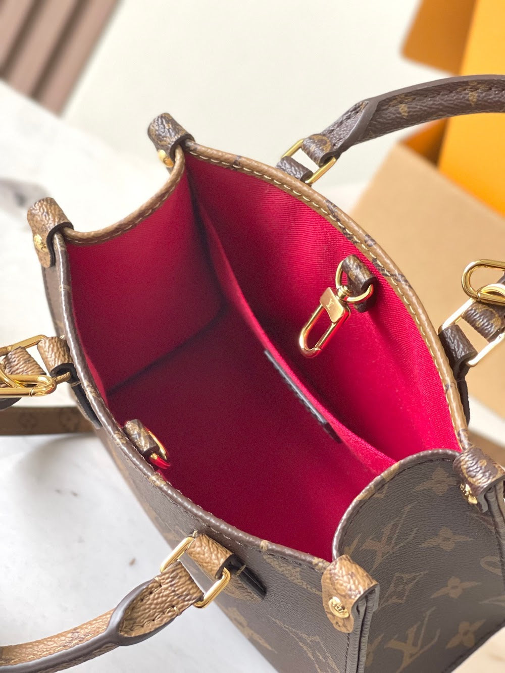 Anum Bags ln Luxury Bag --97231