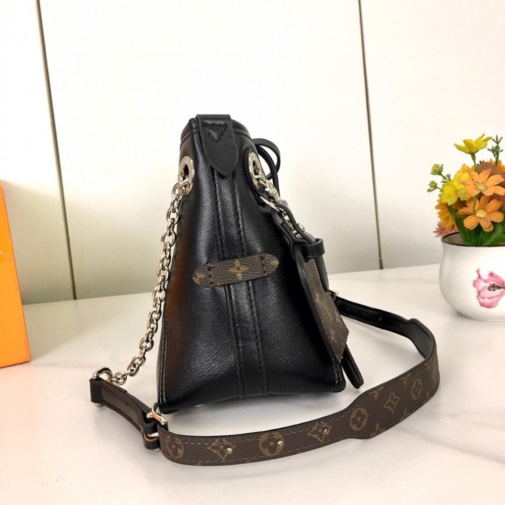 Anum Bags ln Luxury Bag --76649