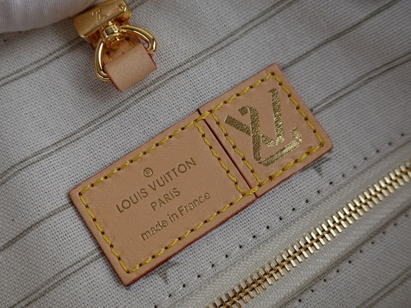Anum Bags ln Luxury Bag --61093
