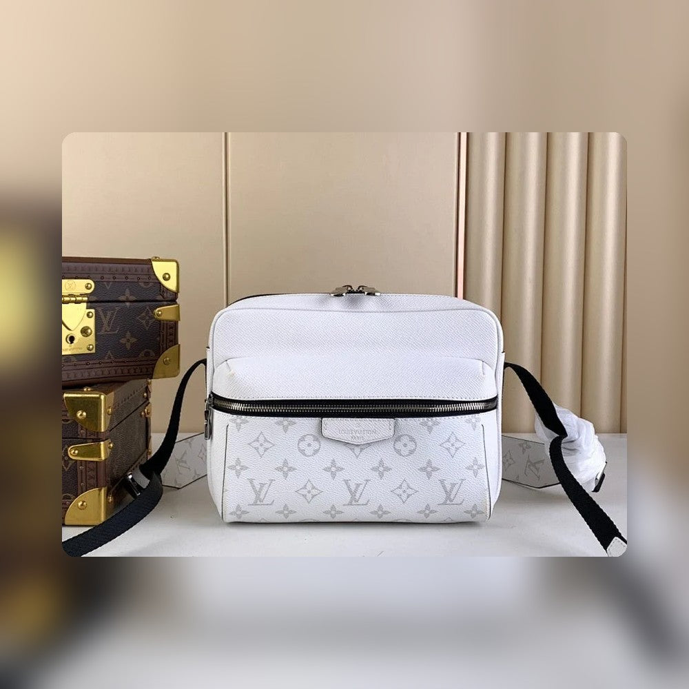 Anum Bags ln Luxury Bag --56057