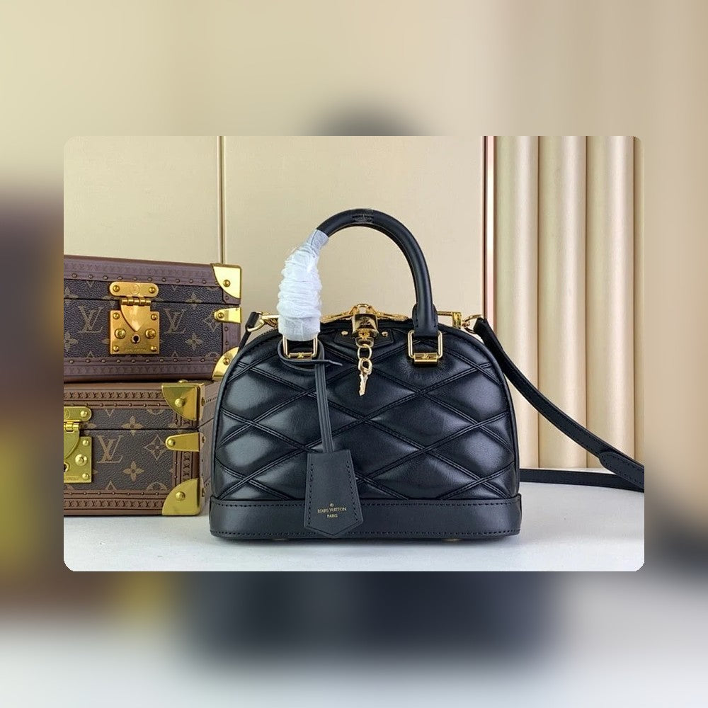 Anum Bags ln Luxury Bag --56788