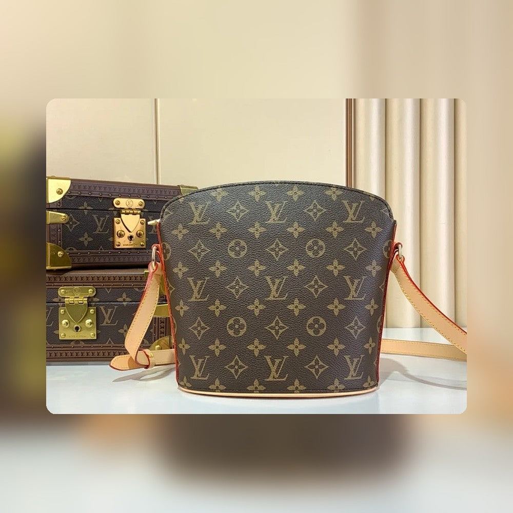 Anum Bags ln Luxury Bag --56700