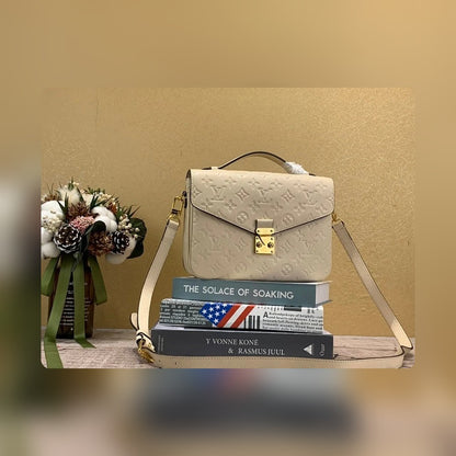 Anum Bags ln Luxury Bag --55983