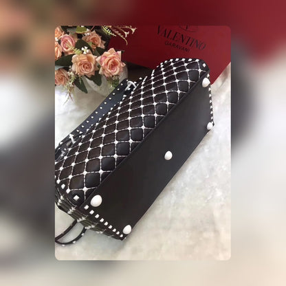 Anum Bags - Best High-End Brands in One Place - AFFORDABLE LUXURY BAGS - 5557