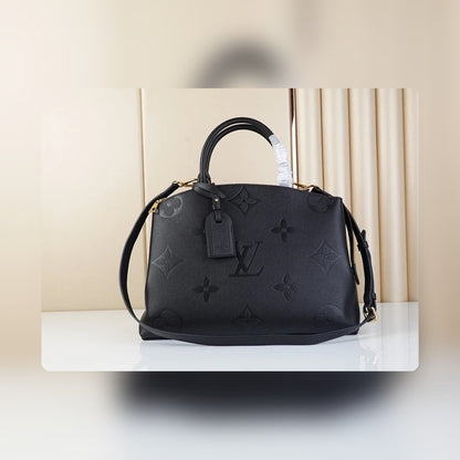Anum Bags ln Luxury Bag --56584