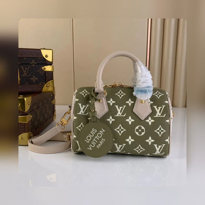 Anum Bags - High-Quality Designer Products for You - AFFORDABLE LUXURY BAGS - 16566