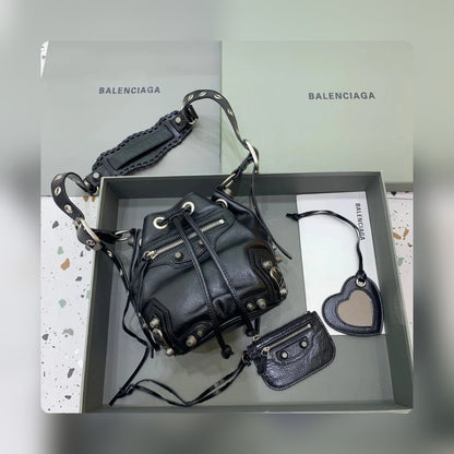 new-luxury-designer-bags-nm24318
