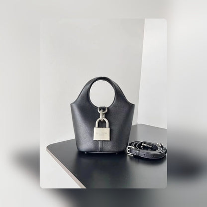 new-luxury-designer-bags-nm24353