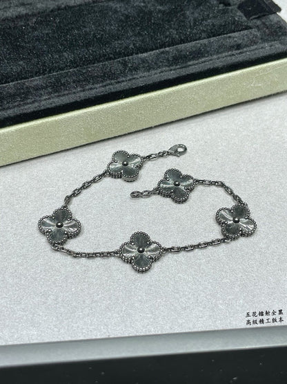Anum Bags VCA Luxury Jewelry --51647