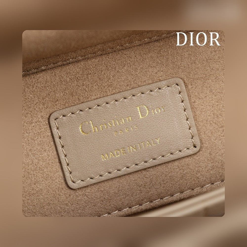 Anum Bags - Best High-End Brands in One Place - AFFORDABLE LUXURY BAGS - 19044