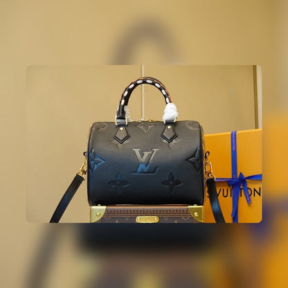 Anum Bags ln Luxury Bag --56587