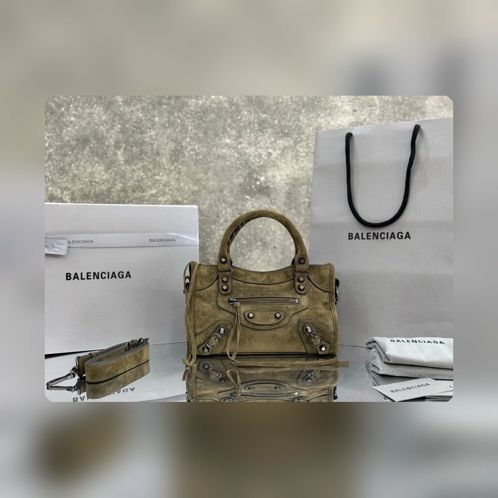 new-luxury-designer-bags-nm24620