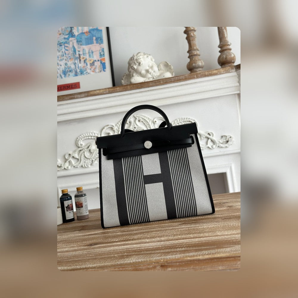 new-luxury-designer-bags-nm23228