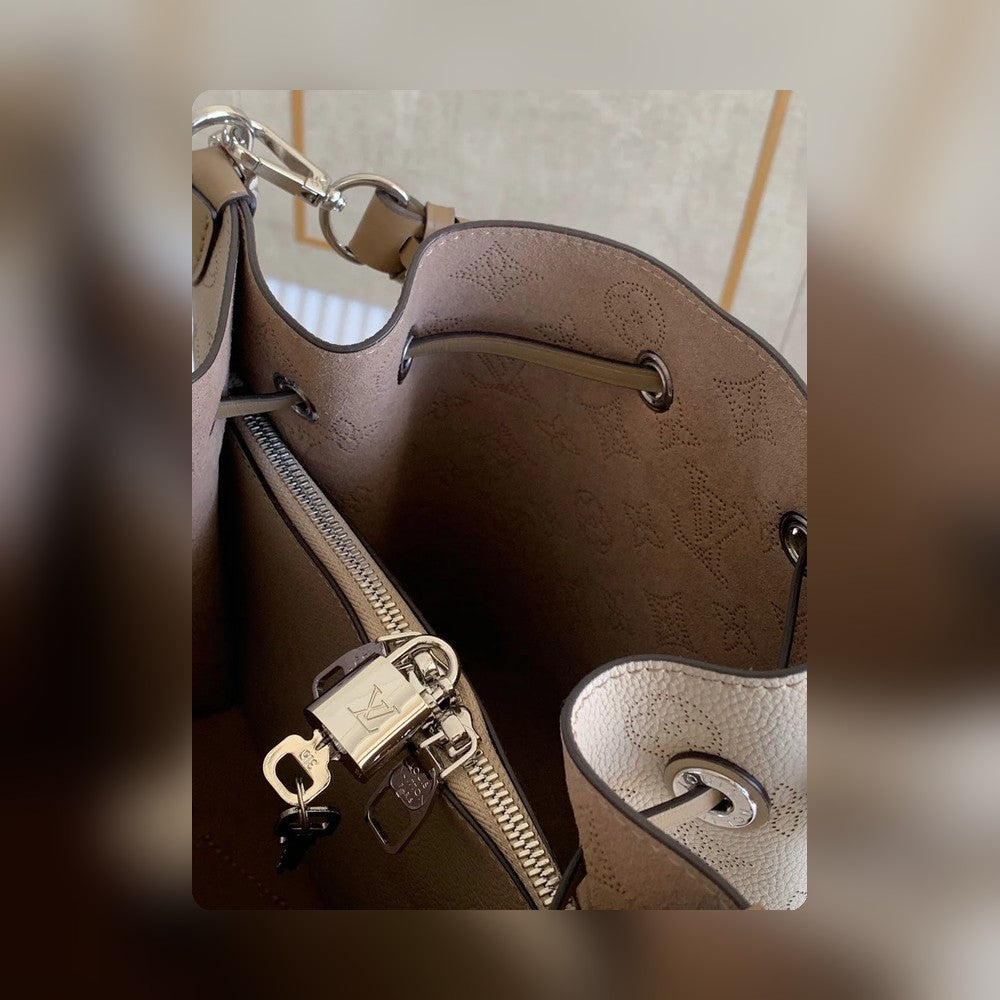Anum Bags ln Luxury Bag --56368
