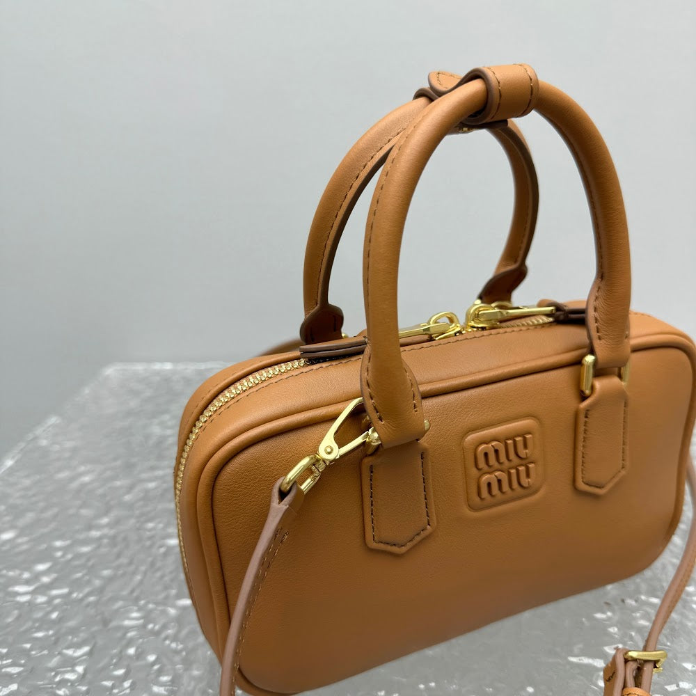 Anum Bags Miun Miun Luxury Bag --123468