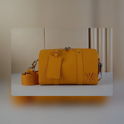 Anum Bags ln Luxury Bag --56440