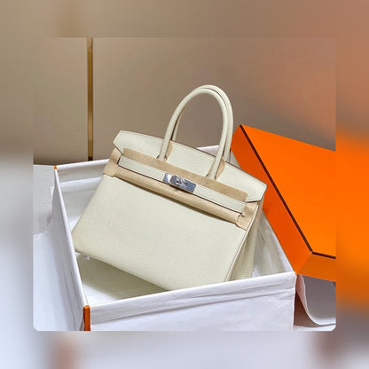 new-luxury-designer-bags-nm23534