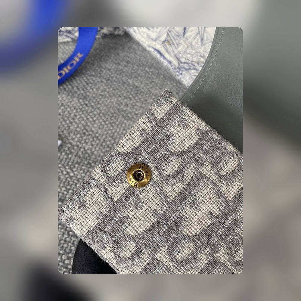 Anum Bags - High-Quality Designer Products for You - AFFORDABLE LUXURY BAGS - 19058