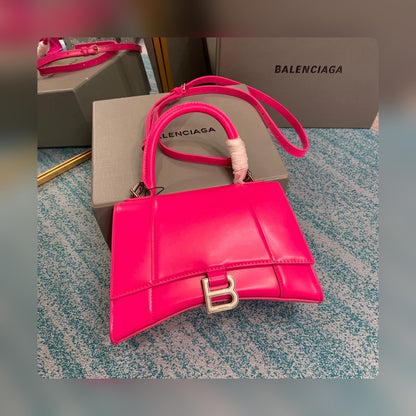new-luxury-designer-bags-nm24083