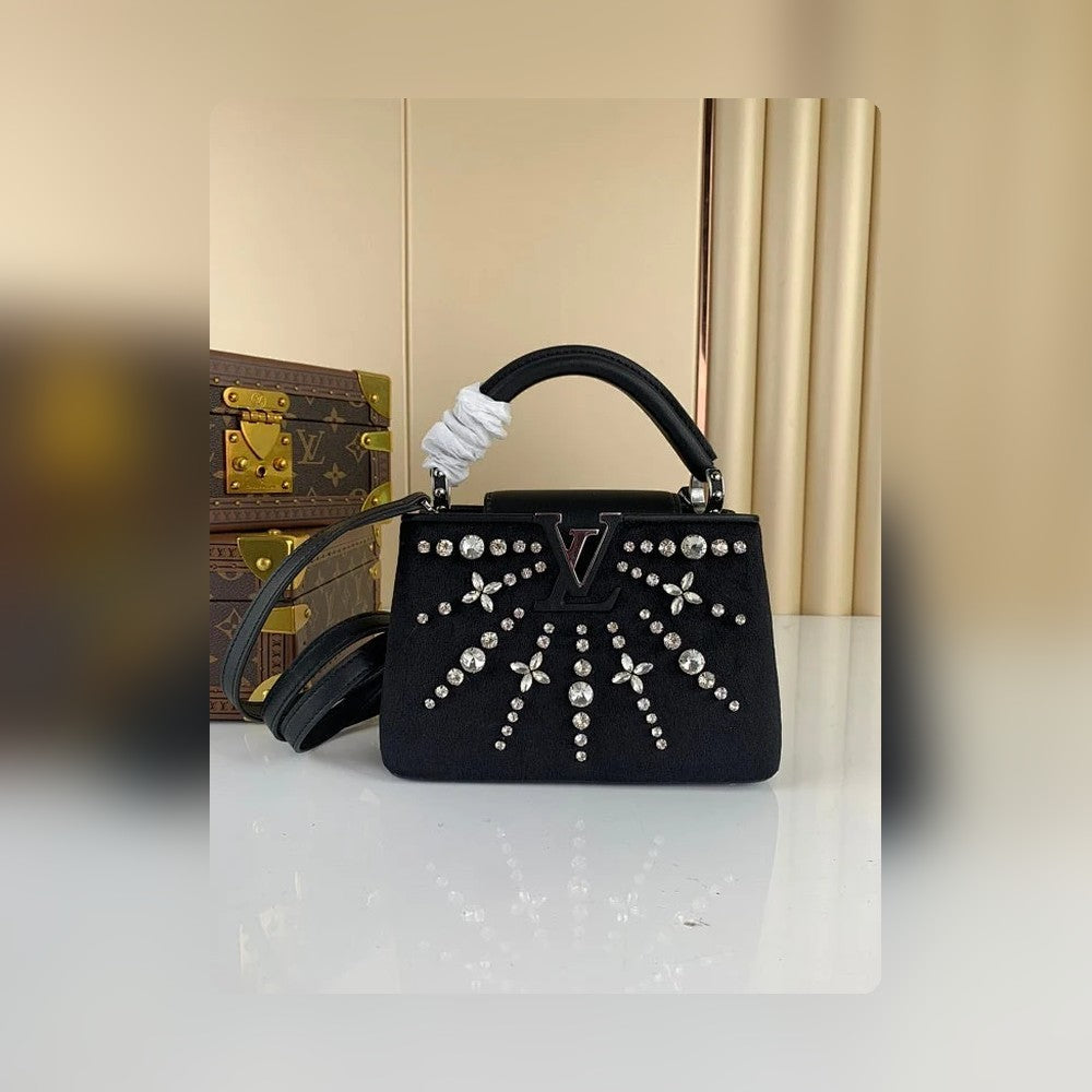 Anum Bags ln Luxury Bag --56862