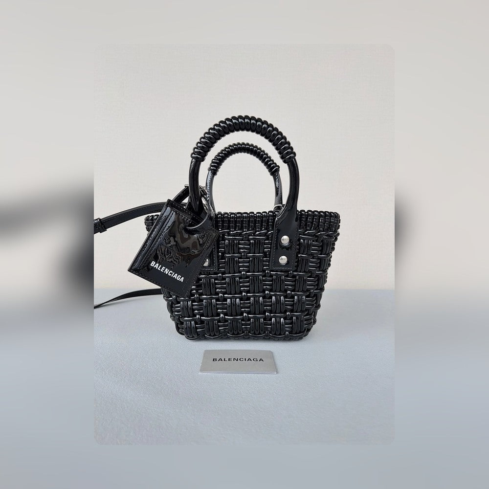 new-luxury-designer-bags-nm24061