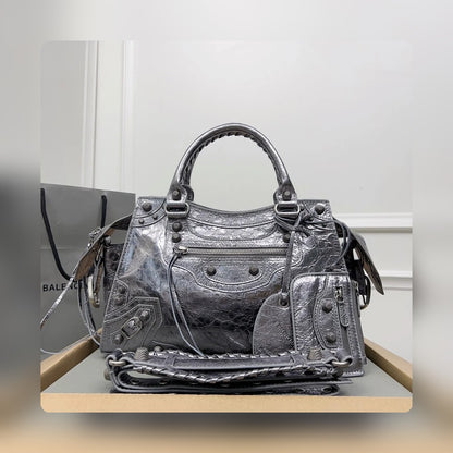 new-luxury-designer-bags-nm24282