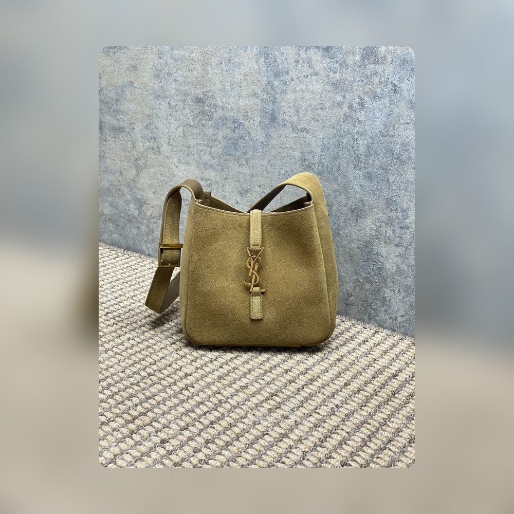 Anum Bags - High-Quality Designer Products for You - AFFORDABLE LUXURY BAGS - 15582