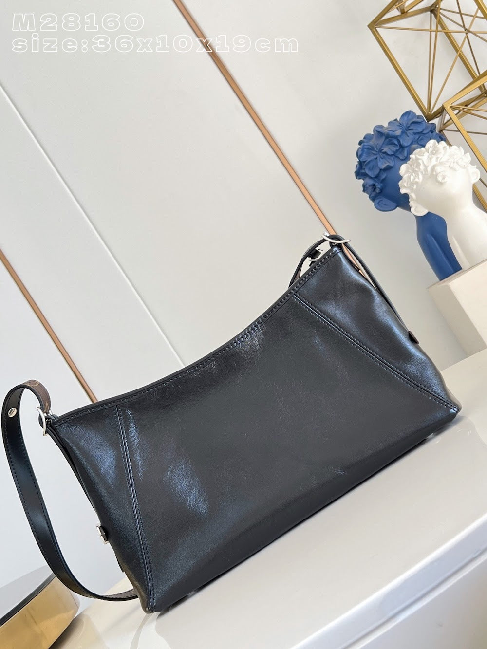Anum Bags ln Luxury Bag --96540