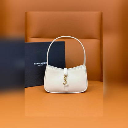 Anum Bags - Best High-End Brands in One Place - AFFORDABLE LUXURY BAGS - 15104