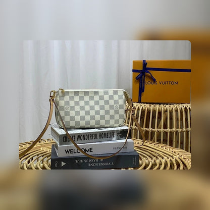 Anum Bags ln Luxury Bag --56523
