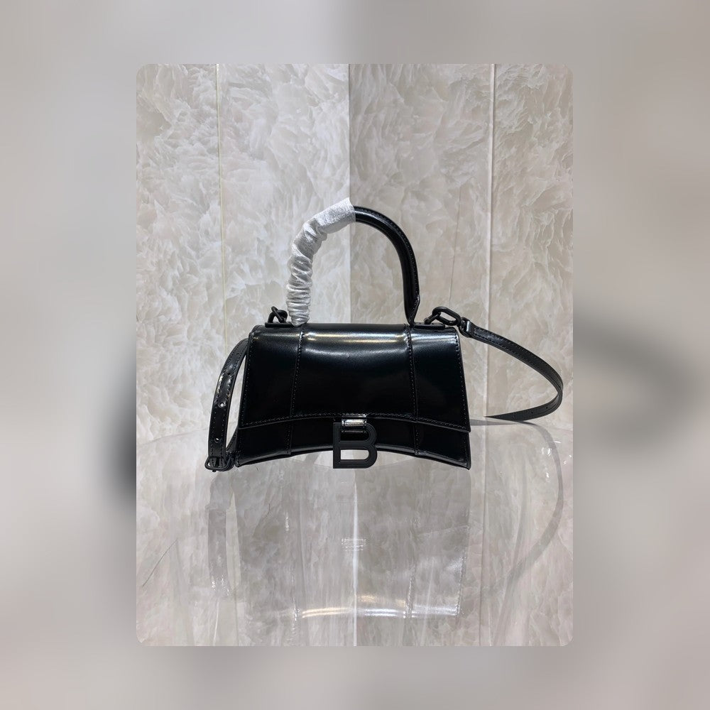 new-luxury-designer-bags-nm24073
