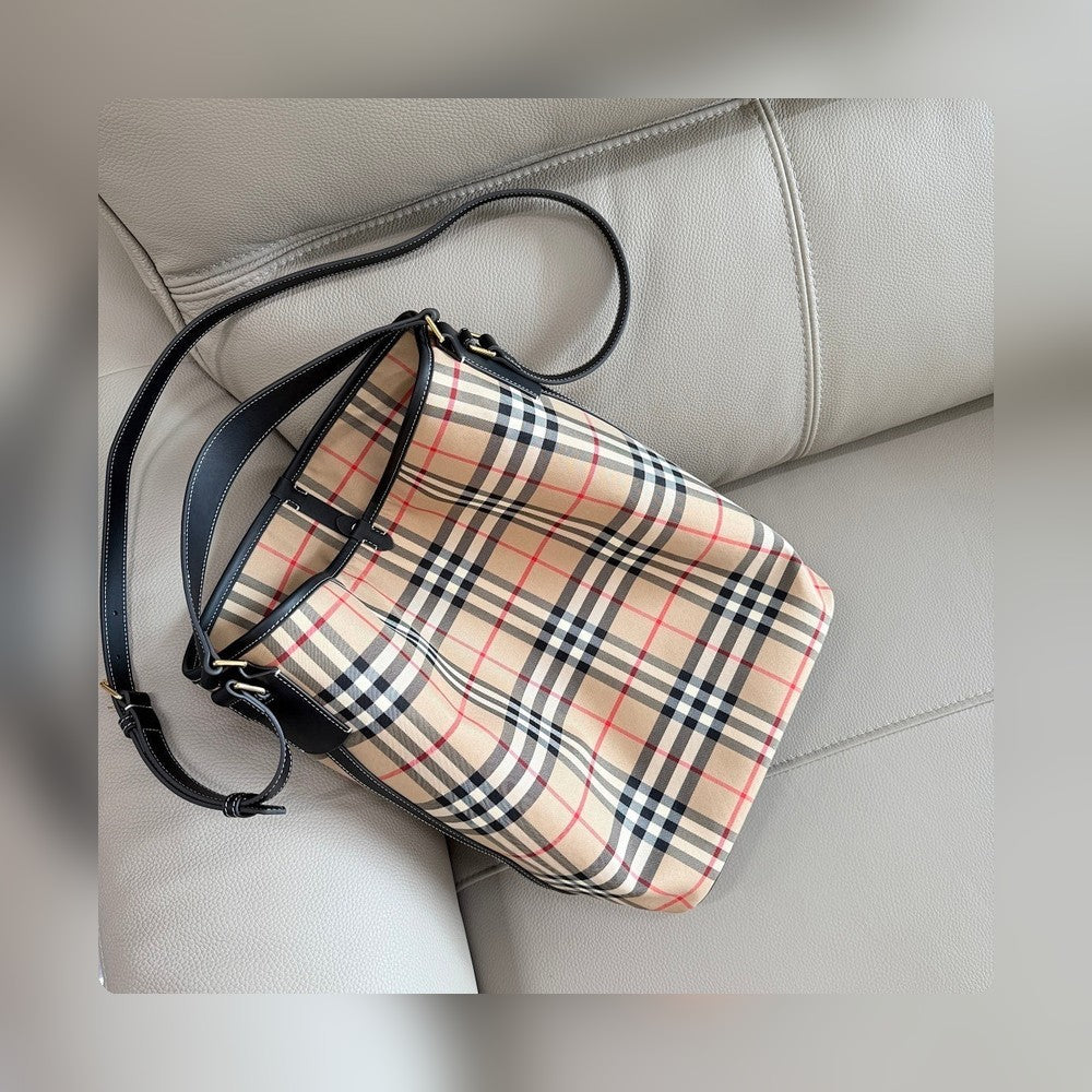 Anum Bags - High-Quality Designer Products for You - AFFORDABLE LUXURY BAGS - 17486