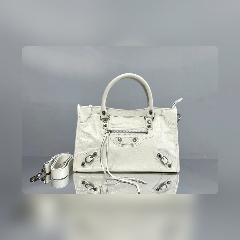 new-luxury-designer-bags-nm24609