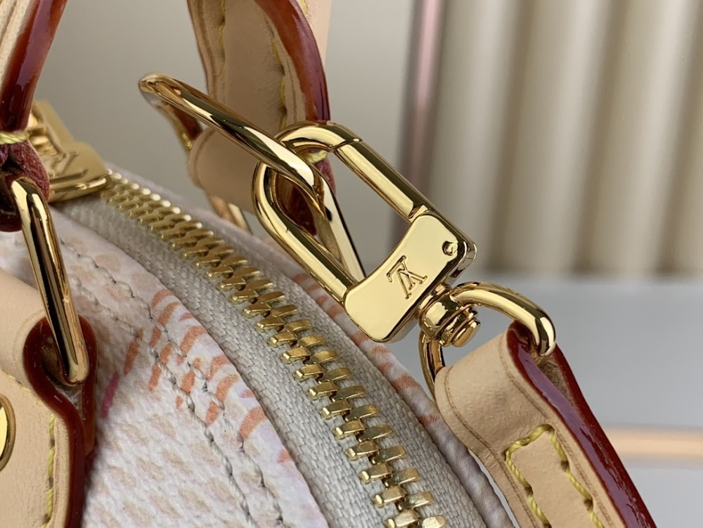 Anum Bags ln Luxury Bag --62124