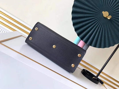 Anum Bags ln Luxury Bag --60461