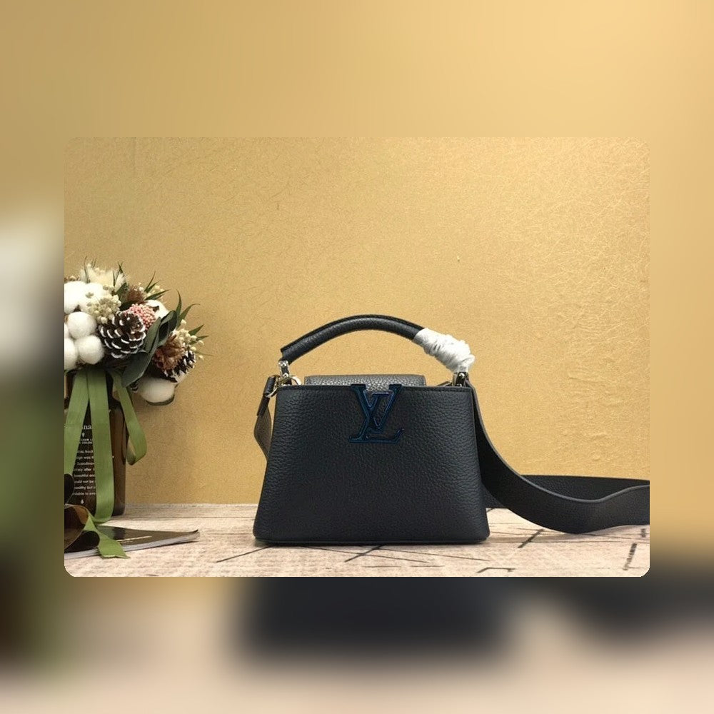 Anum Bags ln Luxury Bag --56816