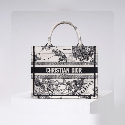 Anum Bags DIR1286 Book Tote CHRISTIAN D10R MINI 26.5 black